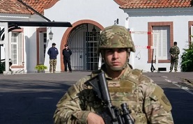 /imagenes/casa_militar.jpg