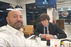 /imagenes/milei_spag5.jpg